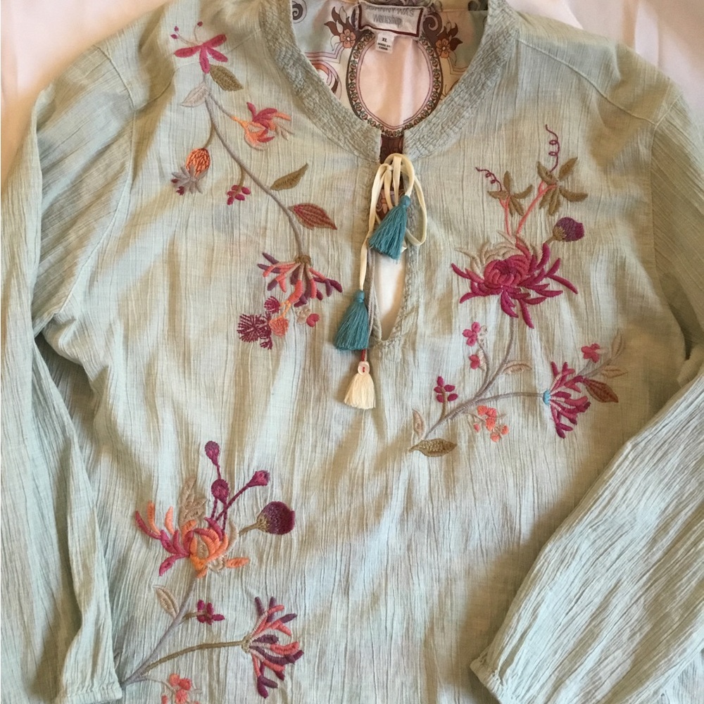 Johnny Was flowy embroidered tunic top